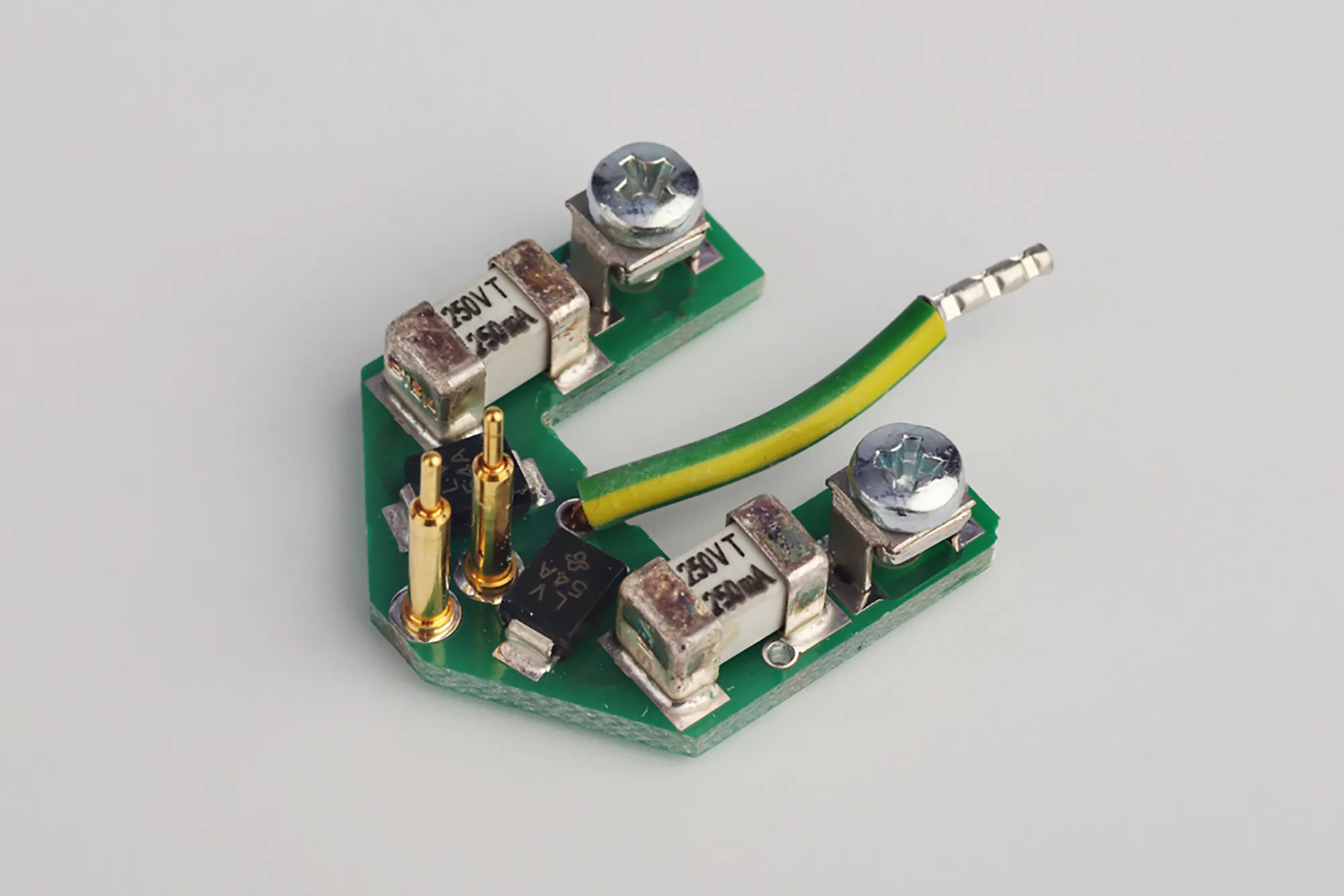 Data Bus Contact With SELV Safety Device & Spring Pins For Use With Multi Adaptor 98-759-0 99-698-0  Eutrac Adapters & Components-Green